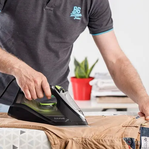 Plancha de vapor Taurus