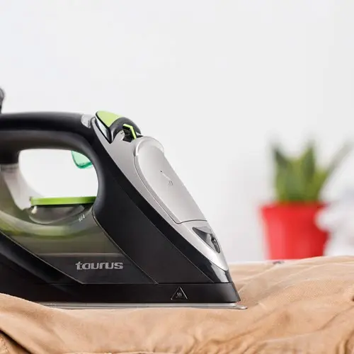 Plancha de vapor Taurus